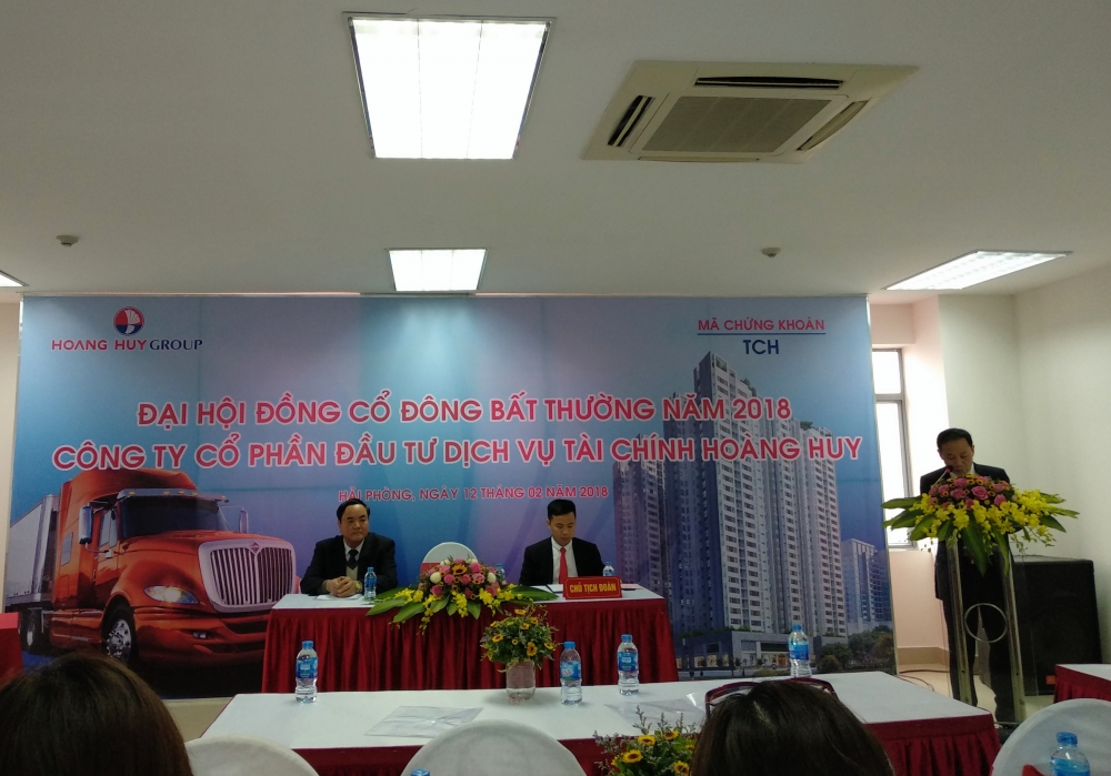 The leaders of Hoang Huy Investment Financial Services JSC (TCH) has discussed real estate investment opportunities in 2018
